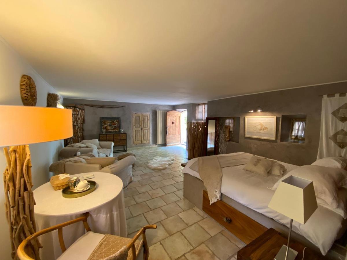 Bed and Breakfast Domaine De Sainte Annette à Callian  Extérieur photo