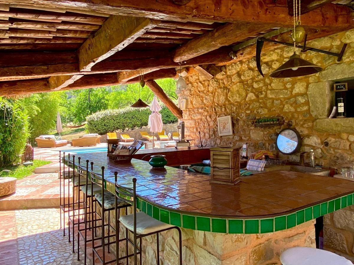 Bed and Breakfast Domaine De Sainte Annette à Callian  Extérieur photo
