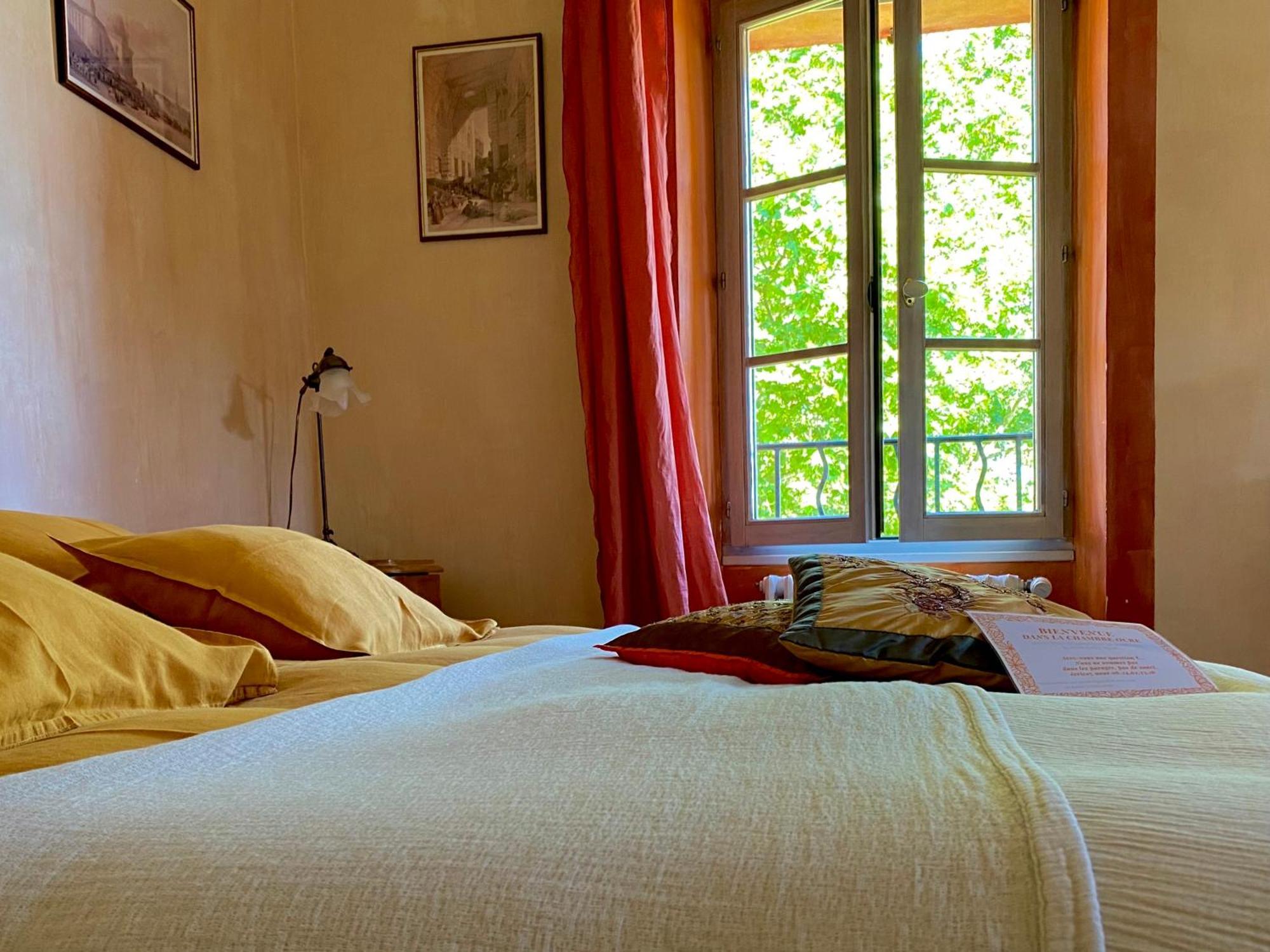 Bed and Breakfast Domaine De Sainte Annette à Callian  Extérieur photo