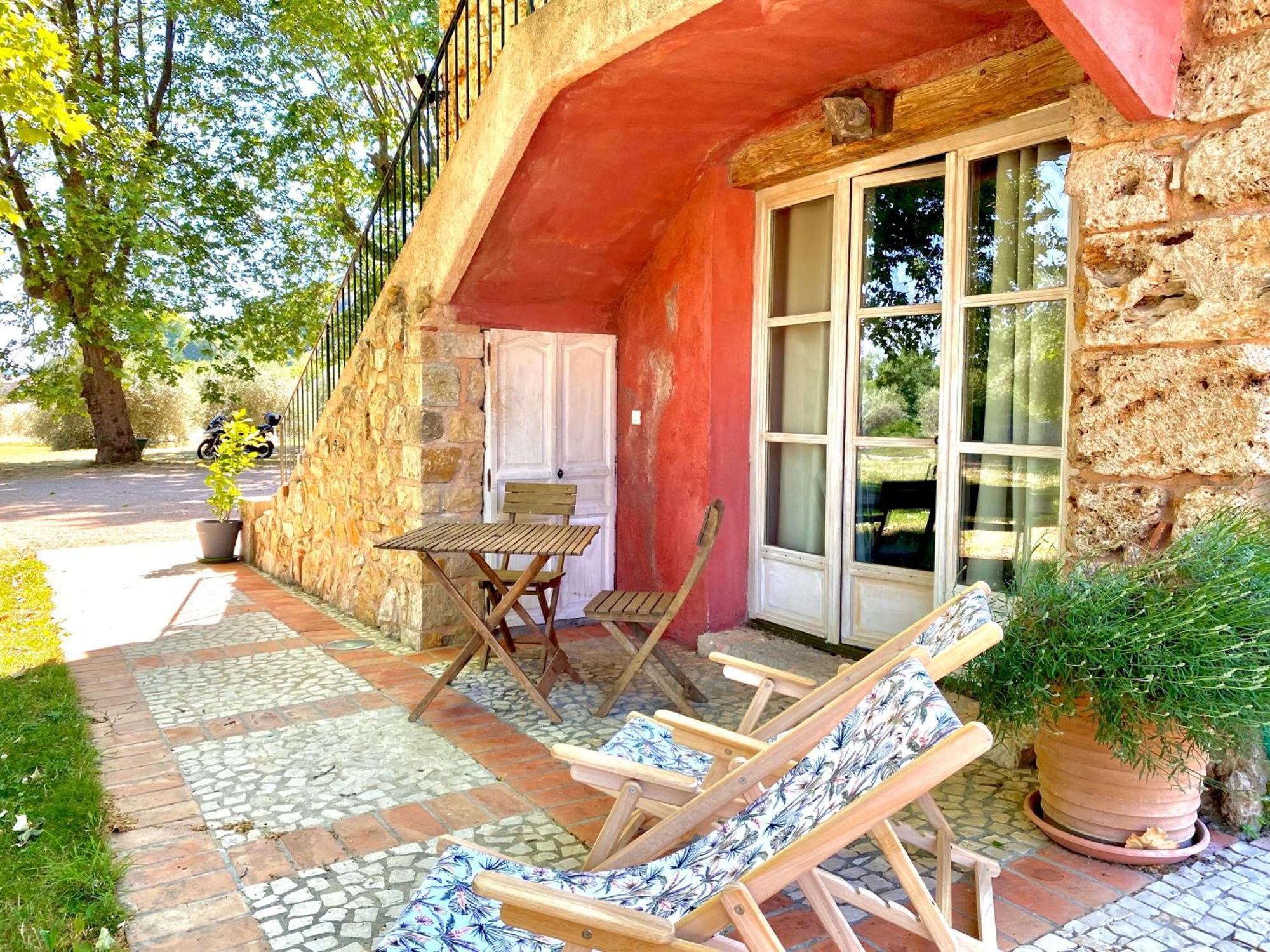 Bed and Breakfast Domaine De Sainte Annette à Callian  Extérieur photo