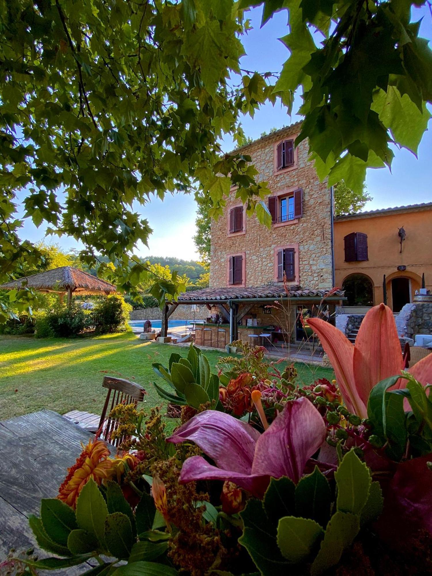 Bed and Breakfast Domaine De Sainte Annette à Callian  Extérieur photo